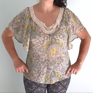 Casual Relaxed Satin Top with Butterfly Sleeves and Lace Neckline